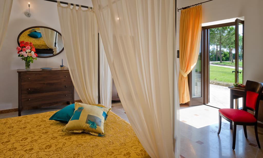Amaregold Tenuta La Baronessa Resort Tuglie Ngoại thất bức ảnh